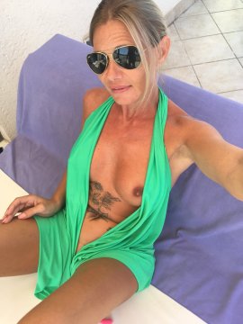 hotlady390 aus Limburg,Niederlande